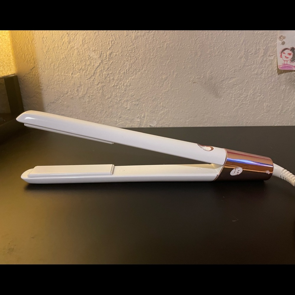 T3 Micro SinglePass Straightening Iron